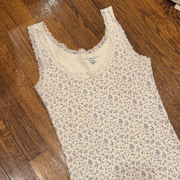 Brandy Melville Ivory and Navy Floral Dress - Picture 3 of 3